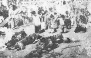 Trong cuộc Cách mạng Văn hóa, phái “cách mạng” tự ý tàn sát quần chúng. Đây là một bức ảnh chụp hiện trường của một vụ hành quyết (Ảnh mạng)